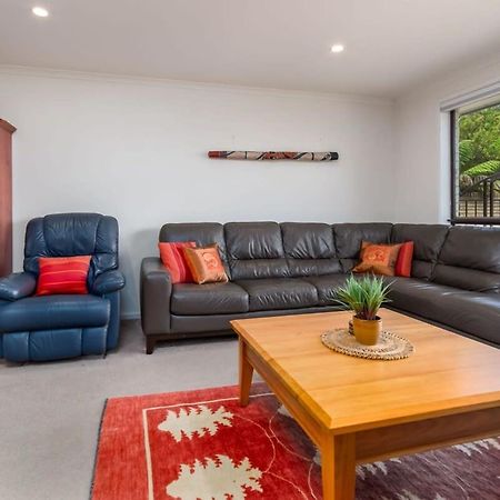 Spacious And Restful Holiday Home With Backyard Weetangerra Εξωτερικό φωτογραφία