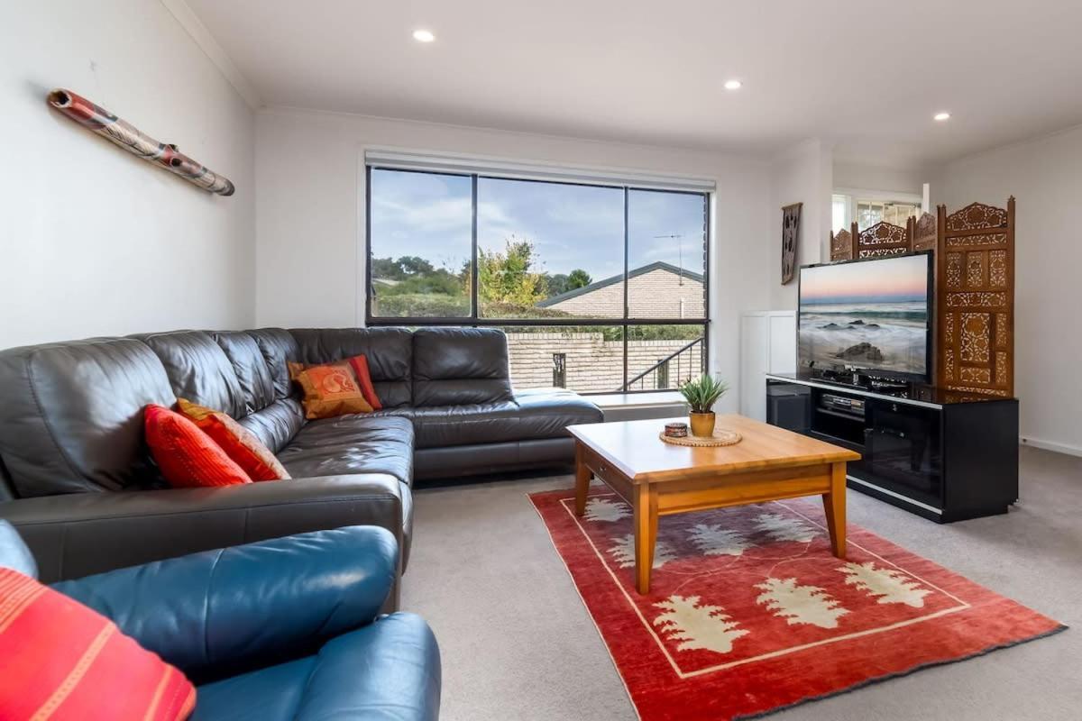 Spacious And Restful Holiday Home With Backyard Weetangerra Εξωτερικό φωτογραφία