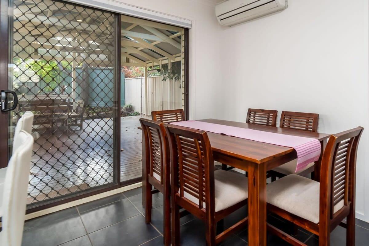 Spacious And Restful Holiday Home With Backyard Weetangerra Εξωτερικό φωτογραφία